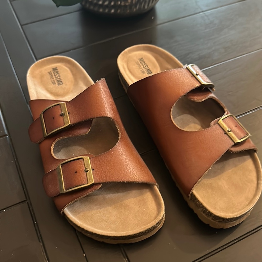 Birkenstock Look Mossimo brand beautiful new brown sandals